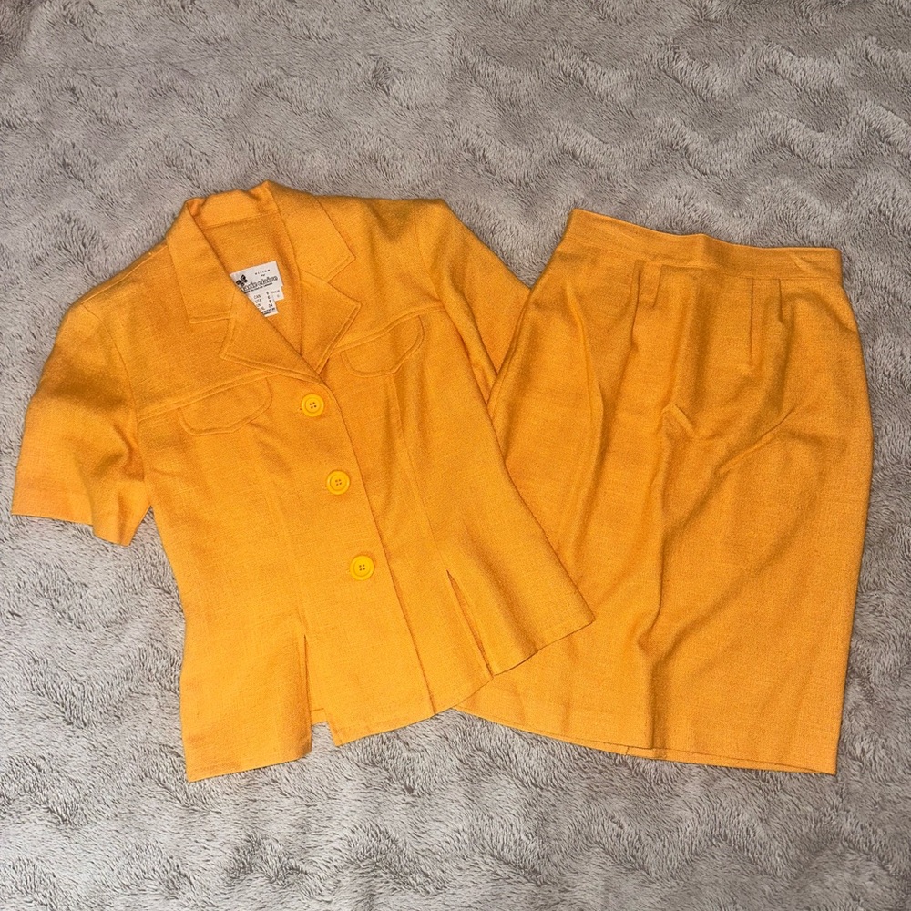 Vintage Marie Claire Skirt Suit Two Piece Set
**Rare Find **